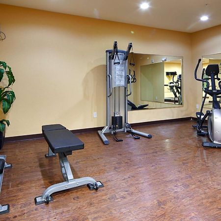 Best Western Plus Fort Worth Forest Hill Inn & Suites Екстер'єр фото