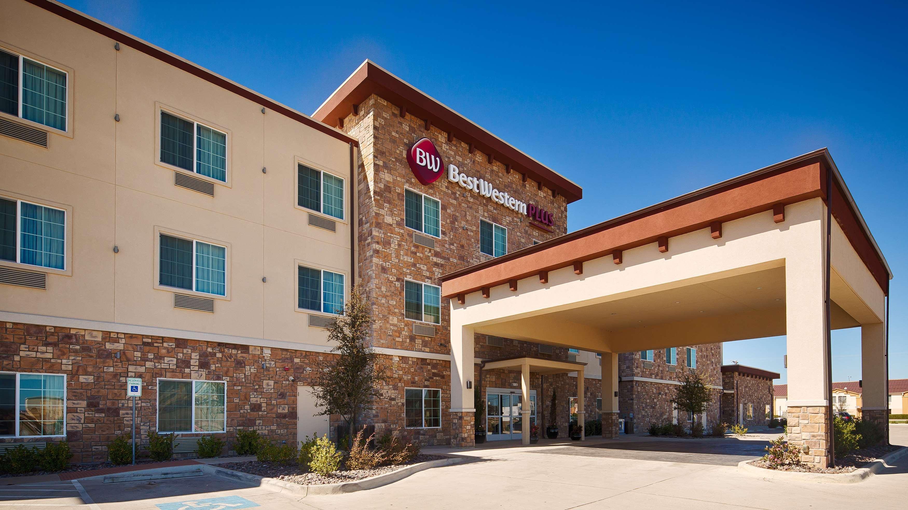 Best Western Plus Fort Worth Forest Hill Inn & Suites Екстер'єр фото