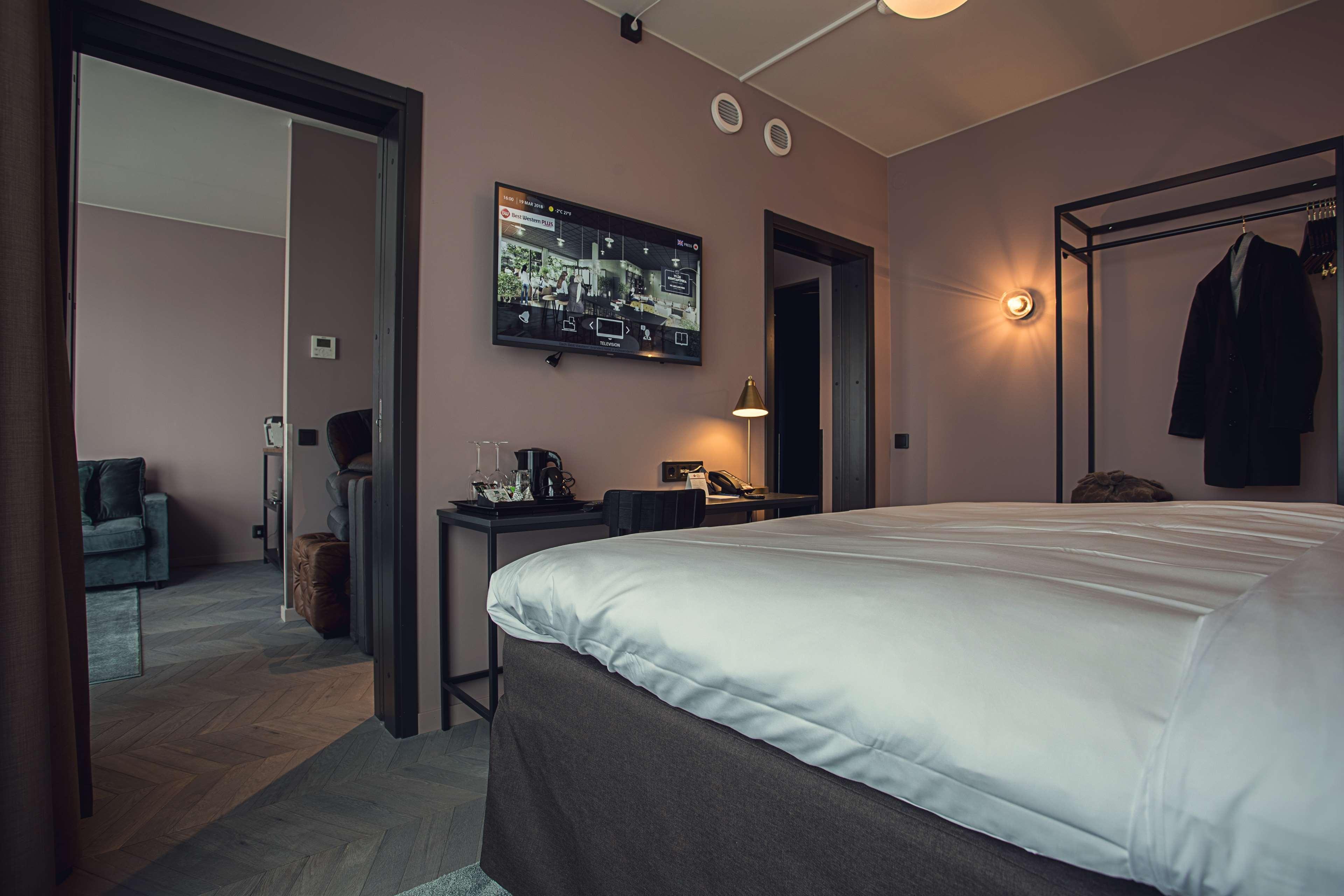 Best Western Plus Fort Worth Forest Hill Inn & Suites Екстер'єр фото