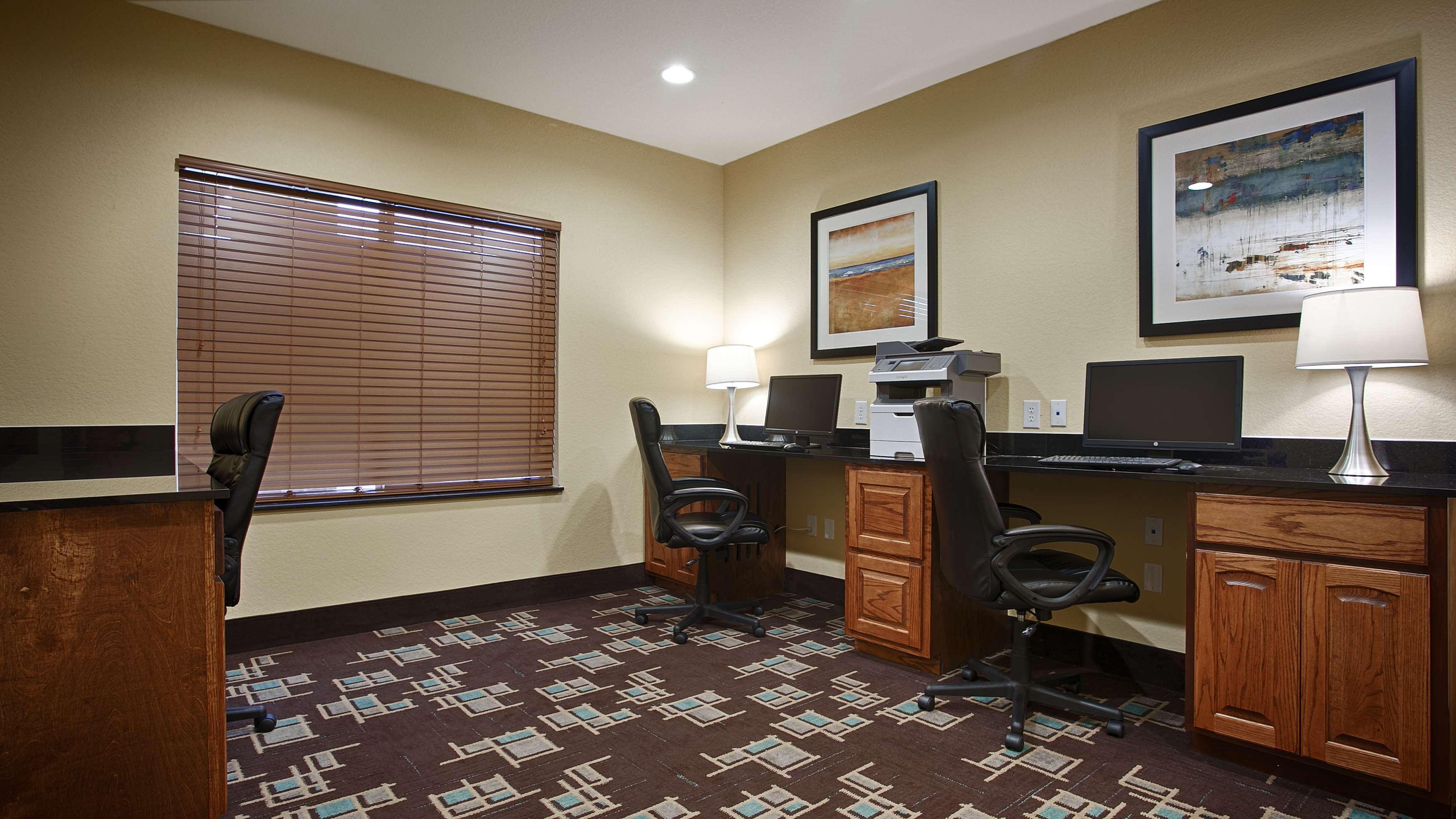 Best Western Plus Fort Worth Forest Hill Inn & Suites Екстер'єр фото